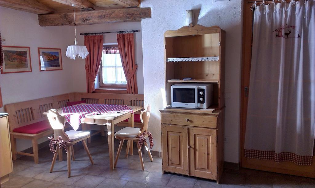Bed and Breakfast Maso Franceschella Карано Номер фото